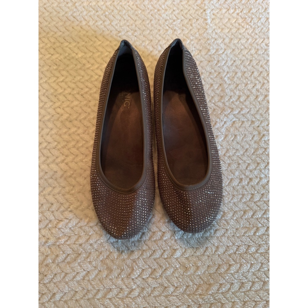 Vionic Willow Taupe Brown Studded Ballet Flats Orthaheel Comfort Shoes 359WILLOW